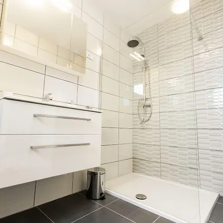 Holiday home Besondere Privatvilla Mit Eigenem Pool Und Spielplatz Pula
